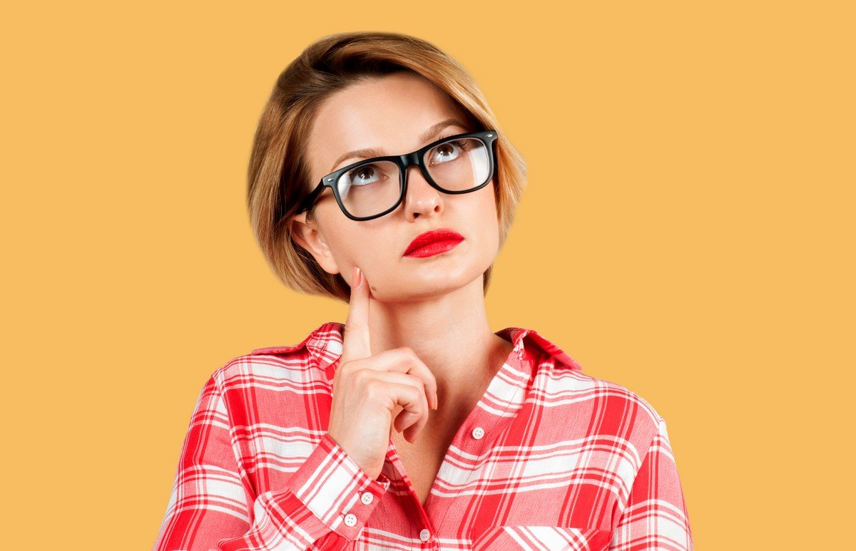 Are Costume Contact Lenses Safe? Here's What You Need to Know