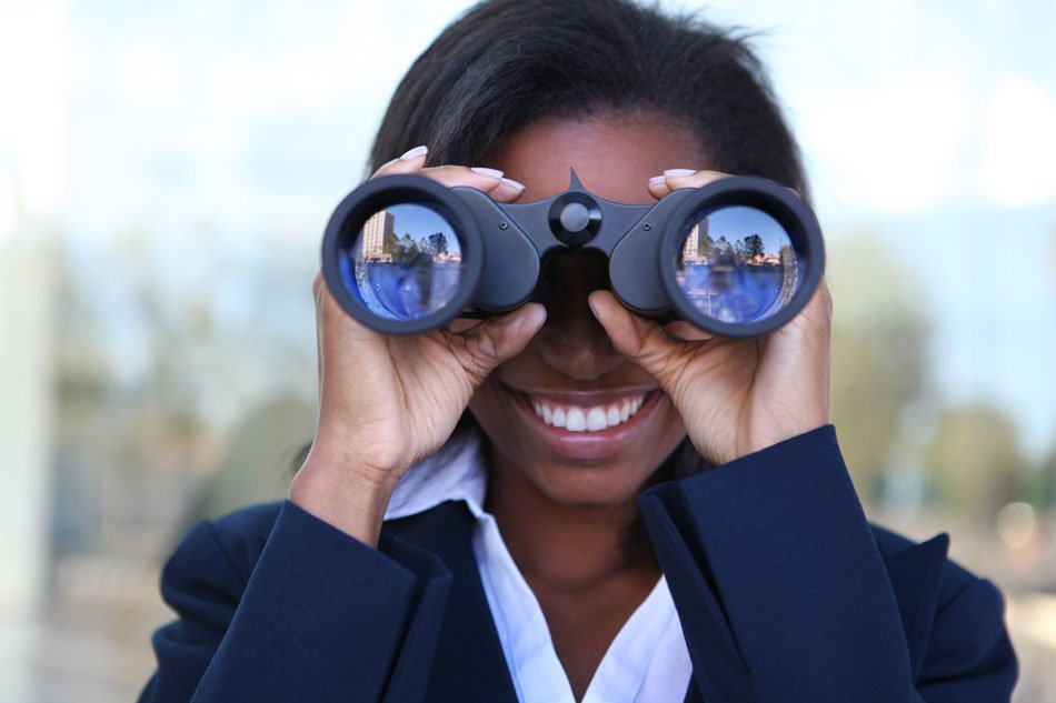How to Keep an Eye Out for 6 Potential Contact Problems